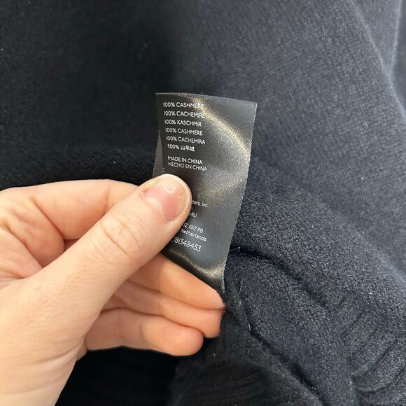 Free People Poppy Cashmere Sweater Women's Medium Black Cozy Minimalist Neutral - Picture 6 of 11